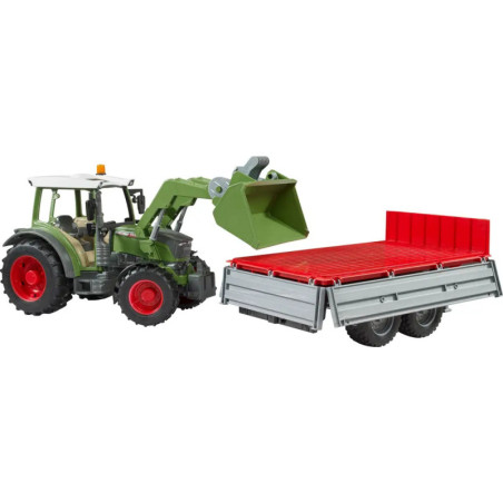 Fendt Vario 211 mit Frontlader und Bordwandanhänger