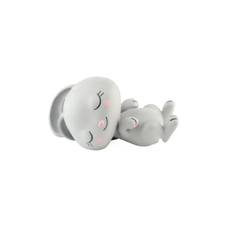 Graue Cartoon-Hasenfigur liegt seitlich, hat geschlossene Augen und rosa Wangen, wirkt schlafend.