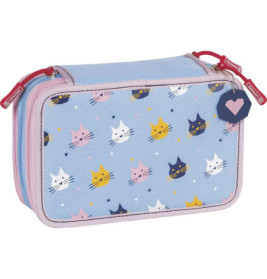 Hellblaues Mäppchen mit bunten Katzenköpfen und herzförmigem Reißverschlussanhänger.