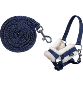 Dunkelblaue Leine und passendes Geschirr mit weißem Fleecefutter für Kleintiere.