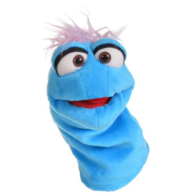 Blaue, flauschige Handpuppe mit großen Augen, helllila Haaren und breitem, rotem, lachendem Mund.