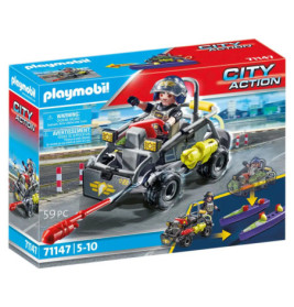 Playmobil City Action Set: Feuerwehrmann mit Rettungsfahrzeug und Zubehör auf der Verpackung abgebildet.