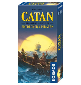 Catan: Entdecker & Piraten - Segler auf einem Boot, Meer, großer gelber Sonnenaufgang im Hintergrund.
