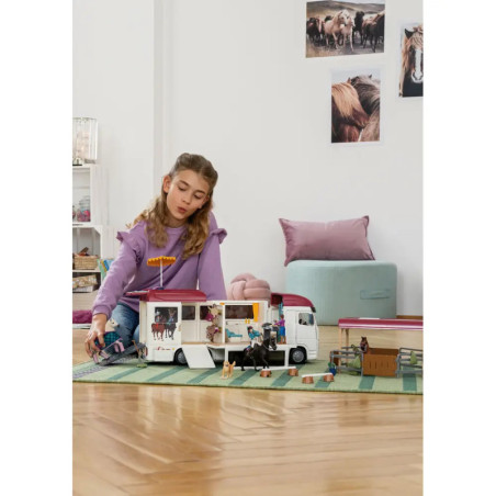 schleich® Horse Club 42619 Pferdetransporter