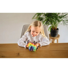 3-D Nagelbilder Regenbogen Pin Art