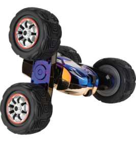 Blau-goldenes ferngesteuertes Stuntauto mit großen Rädern, seitlich liegend abgebildet.