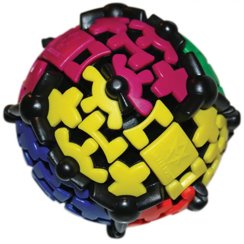 Buntes Kugelpuzzle aus ineinandergreifenden Kunststoffteilen in Gelb, Rot, Blau, Grün, Pink und Schwarz. Buntes Kugelpuzzle aus ineinandergreifenden Kunststoffteilen in Gelb, Rot, Blau, Grün, Pink und Schwarz.