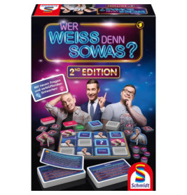 Spielbox von Wer weiß denn sowas? 2. Auflage mit drei Moderatoren und Fragekarten abgebildet.