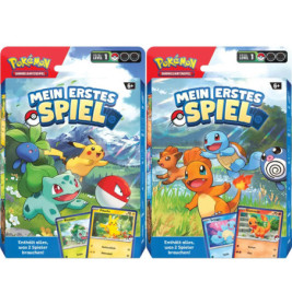 Zwei Pokémon-Kartenspielboxen mit Bulbasaur, Pikachu, Glumanda und weiteren Pokémon auf einer grünen Wiesenlandschaft.