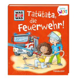 Kinder spielen mit einem Feuerwehrschlauch vor einem Feuerwehrauto auf dem Cover eines deutschen Kinderbuchs.