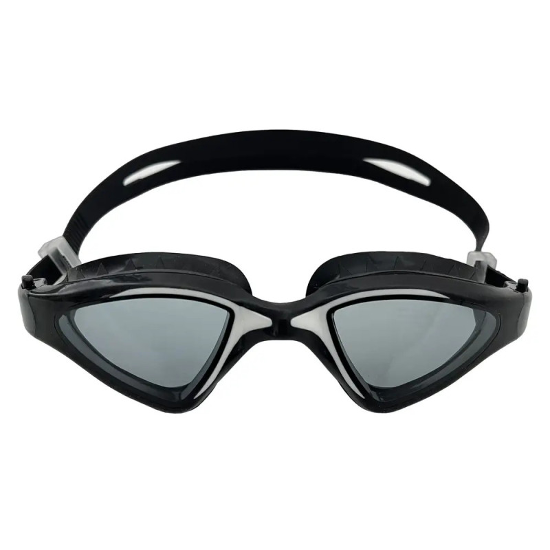 Schwarze und graue Schwimmbrille mit getönten Gläsern und verstellbarem Band, von vorn betrachtet.