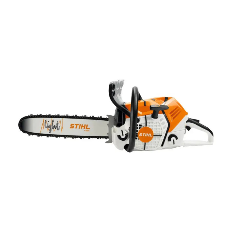 Stihl-Kettensäge mit orange-weißem Gehäuse und schwarzer Kette auf silberner Schiene.