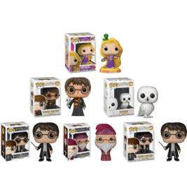 Funko Pop Figuren von Rapunzel, Harry Potter, Hedwig, Dumbledore und Sirius Black sind mit Verpackung ausgestellt.