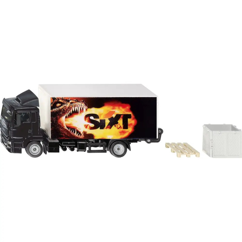 Schwarzer Spielzeug-Lkw mit Drachen und Sixt-Logo steht neben einer Kiste und einer kleinen Palette.
