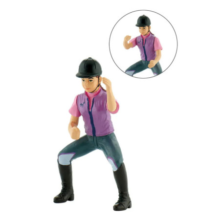 Spielfigur einer Person in Reitkleidung und Helm, mit gebeugten Knien und erhobenen Fäusten, bereit zum Reiten.