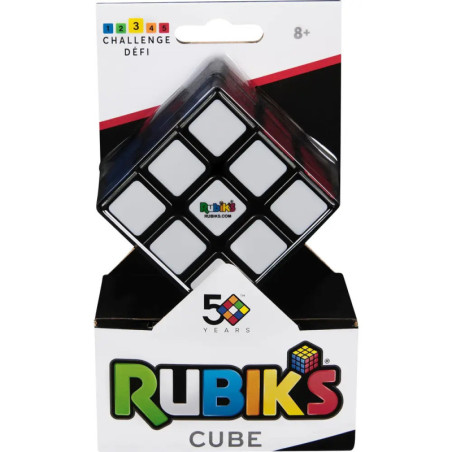 Ein Rubiks Cube in Verpackung mit weißen Aufklebern, Rubiks-Logo, geeignet ab 8 Jahren.