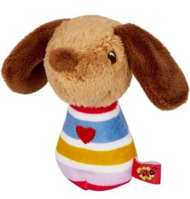 Plüschhund mit Schlappohren, gestreiftem Körper, rotem Herz und seitlichem roten Etikett.