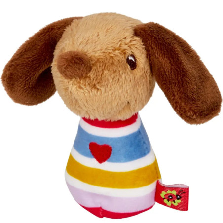 Plüschhund mit Schlappohren, gestreiftem Körper, rotem Herz und seitlichem roten Etikett.