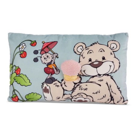 Cartoon-Bär mit rosa Eis neben einer Maus mit Schirm und Erdbeeren auf einem blauen Kissen.