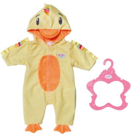 Babystrampler im gelben Enten-Design mit Kapuze, orangefarbenen Akzenten und pinkem Bügel daneben.