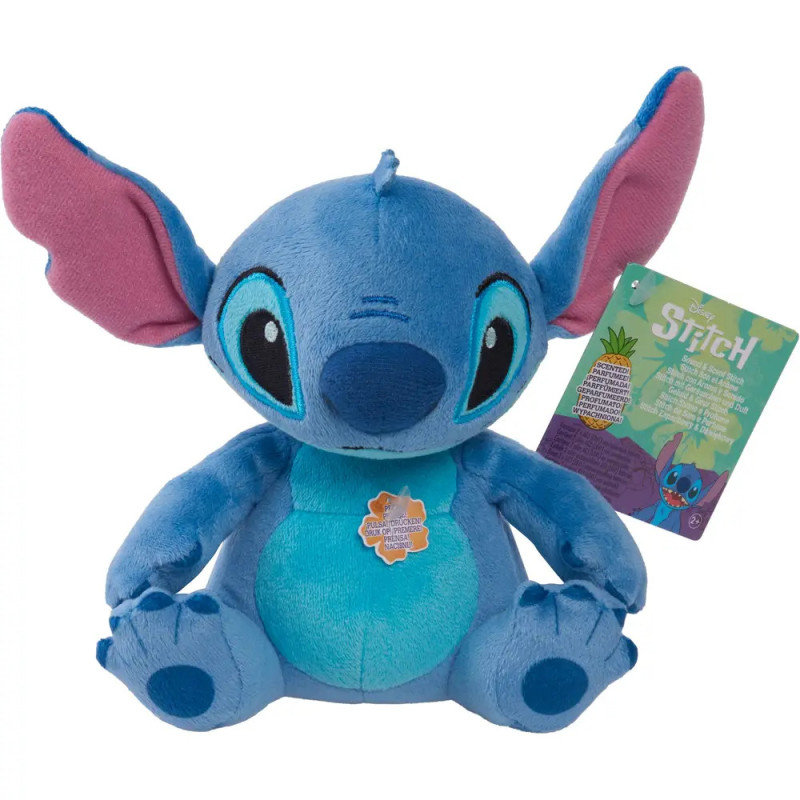 Stitch-Plüschfigur aus Lilo & Stitch sitzt aufrecht, ein Etikett ist an ihrem Arm befestigt.