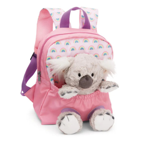 Rosa Rucksack mit Regenbogenmuster, im Frontfach steckt eine Plüsch-Koala.