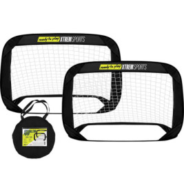 Zwei schwarze Pop-up-Fußballtore mit Netzen und einer runden Tragetasche mit XTREM SPORTS-Logo.