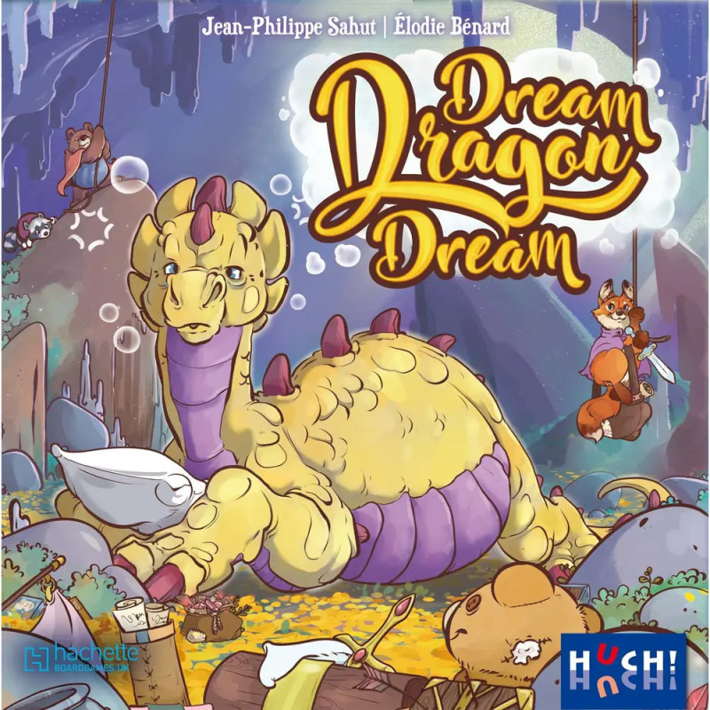 Ein gelber Drache mit roten Flecken und Waldbewohnern versammelt sich unter dem Titel Dream Dragon Dream im Wald.