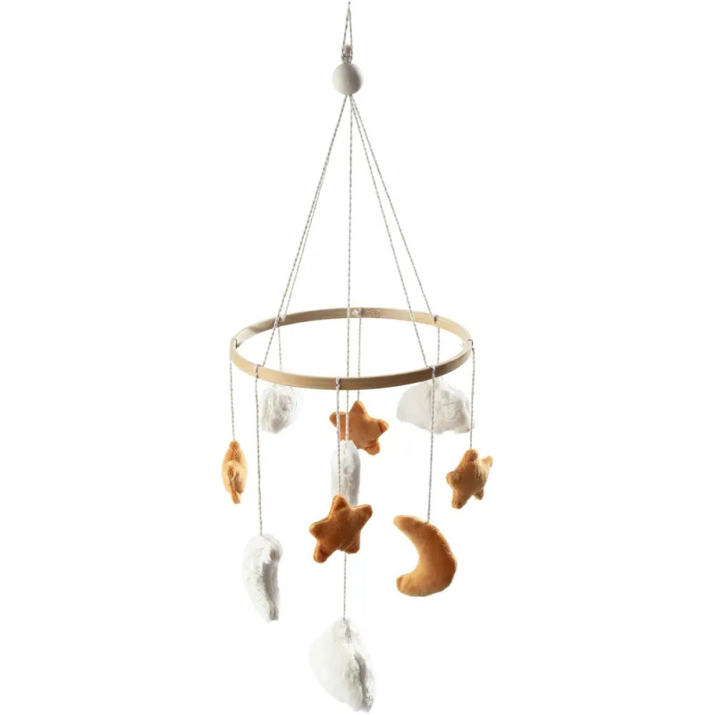 Ein hängendes Babymobil mit Plüschsternen, Wolken und einem Halbmond in Weiß- und Gelbtönen.