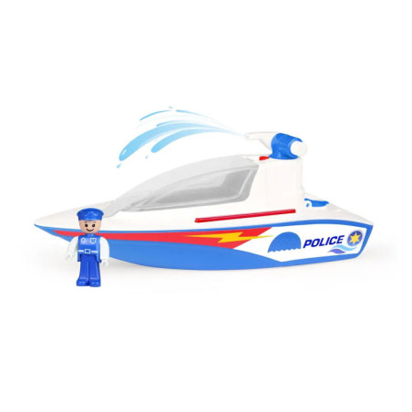 Spielzeug-Polizeiboot mit Wasserkanone und lächelnder Polizistenfigur daneben.