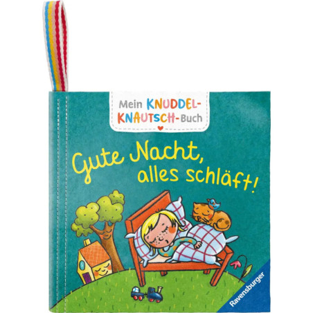 Ein deutsches Kinderbuchcover zeigt ein schlafendes Kind im Bett mit Katze und Hund neben Baum und Haus.