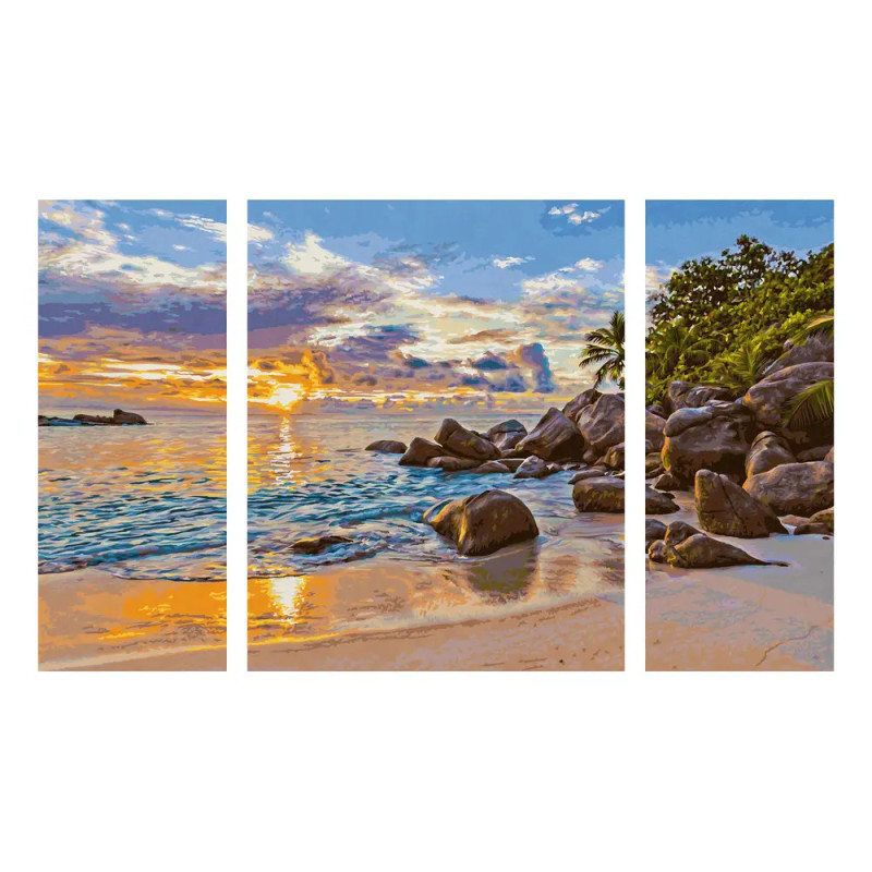 Gemälde eines Sonnenuntergangs am Strand mit Felsen, Palmen und Wolken, auf drei Tafeln verteilt. Gemälde eines Sonnenuntergangs am Strand mit Felsen, Palmen und Wolken, auf drei Tafeln verteilt.
