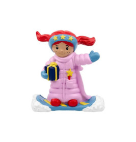 Spielzeugmädchen mit rosa Mantel, roten Zöpfen, Geschenk, auf Schnee mit blauem Schal und gelben Sternen.