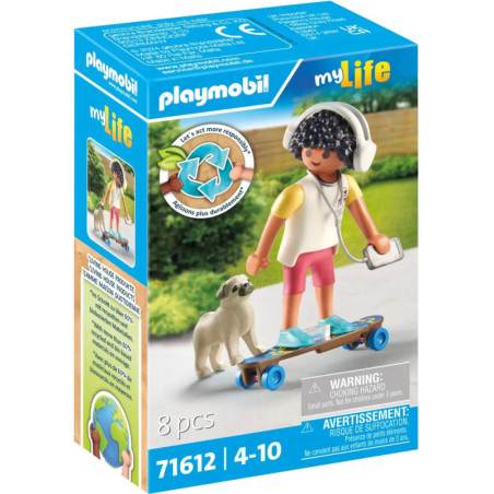 Playmobil My Life Set 71612: Figur auf Skateboard mit Hund, Spielzeug für Kinder von 4-10 Jahren.