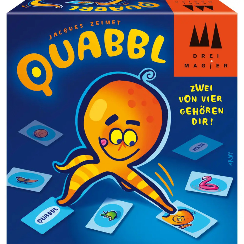 Ein orangefarbenes Wesen zeigt auf Tierkarten auf einer blauen Box mit der Aufschrift Quabbl.