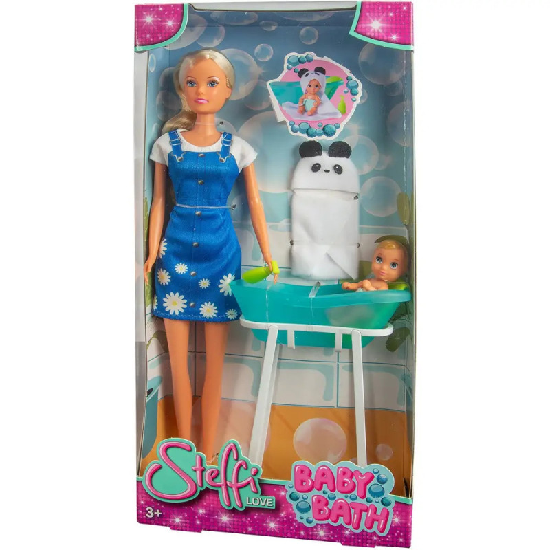 Steffi Love Puppe mit Baby und Badeset in bunter Verpackung mit der Aufschrift Baby Bath. Steffi Love Puppe mit Baby und Badeset in bunter Verpackung mit der Aufschrift Baby Bath.