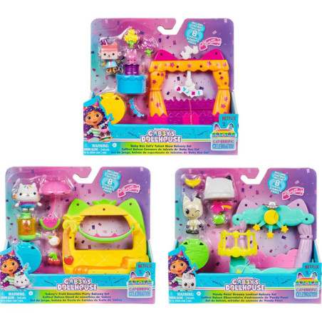 Drei Gabbys Dollhouse Spielsets in bunten Verpackungen mit kleinen Figuren und verspieltem Zubehör.