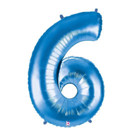 Blauer Folienballon in Form einer glänzenden Sechs vor weißem Hintergrund.