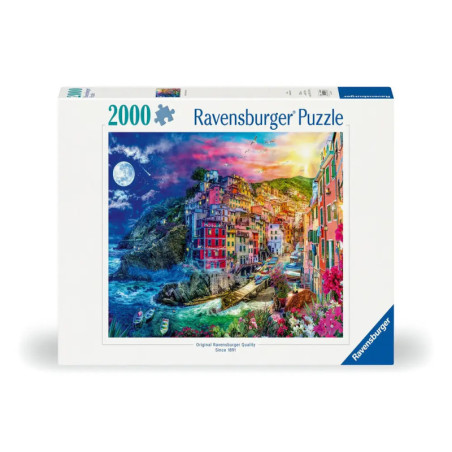 2.000-teiliges Ravensburger Puzzle mit buntem Küstendorf und Vollmond auf dem Schachtelbild.