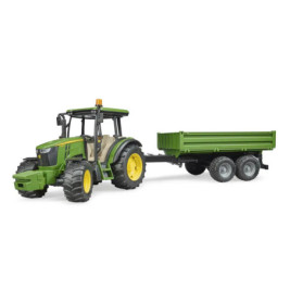 John Deere 5115M mit Bordwandanhänger