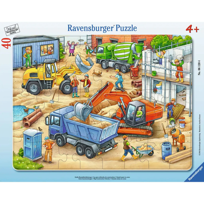 Puzzlebild einer belebten Baustelle mit Arbeitern, Fahrzeugen und Bautätigkeiten.