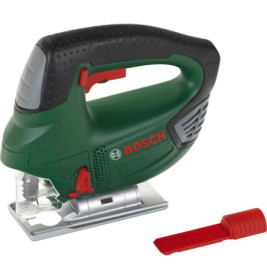 Eine grün-schwarze Bosch-Stichsäge mit rotem Klingenschutz liegt auf weißem Hintergrund.