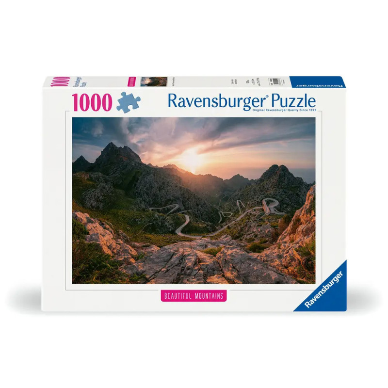 1000-teiliges Ravensburger Puzzle mit einem Bergpanorama bei Sonnenuntergang auf dem Schachtelcover. 1000-teiliges Ravensburger Puzzle mit einem Bergpanorama bei Sonnenuntergang auf dem Schachtelcover.