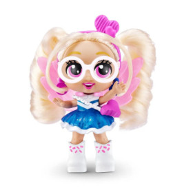 Puppe mit blonden Zöpfen, pinken Flügeln, weißer Brille, blauem Kleid und weißen Stiefeln.