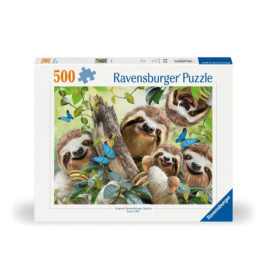 Ravensburger Puzzle, 500 Teile: Fünf lächelnde Faultiere und blaue Schmetterlinge in einem Baum.
