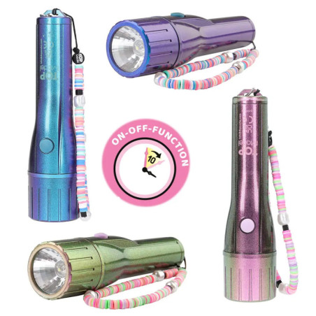 Vier bunte Taschenlampen mit Perlen-Handschlaufen und einem Ein-Aus-Symbol in der Bildmitte.