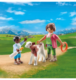 PLAYMOBIL 71803 Bäuerin mit Kind und Kalb