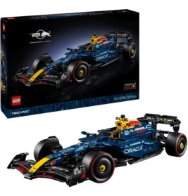 LEGO Technic Red Bull Racing Formel-1-Auto mit Verpackung und aufgebautem Modell zu sehen.