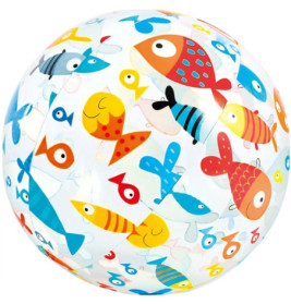 Bunter Strandball mit roten, blauen, gelben und orangen Comic-Fischen auf weißem Grund.