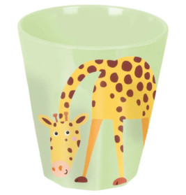 Hellgrüne Tasse mit gezeichneter Giraffe, braunen Flecken und freundlichem Gesicht.